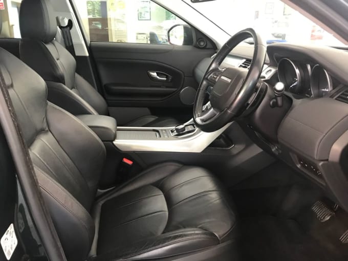 2025 Land Rover Range Rover Evoque