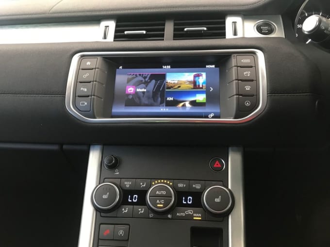 2025 Land Rover Range Rover Evoque