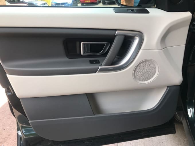 2025 Land Rover Discovery Sport
