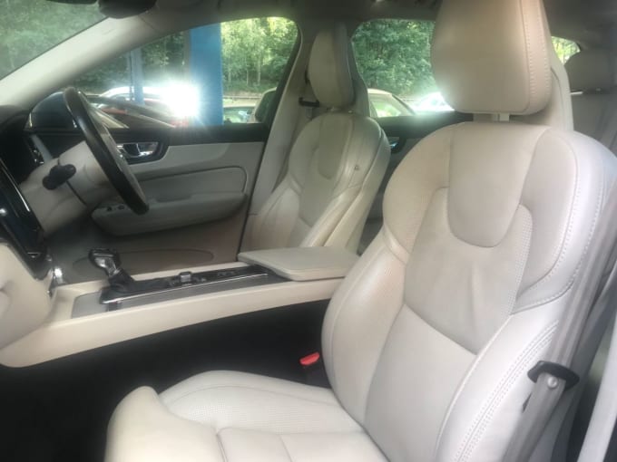 2025 Volvo Xc60