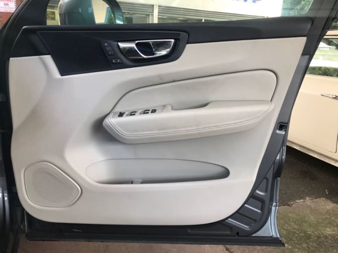 2025 Volvo Xc60