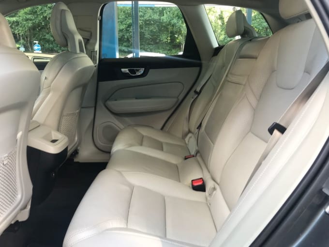 2025 Volvo Xc60