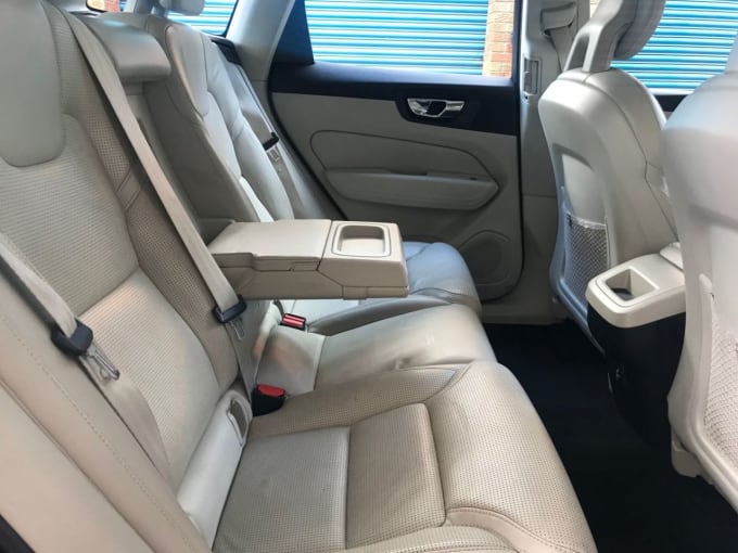 2025 Volvo Xc60