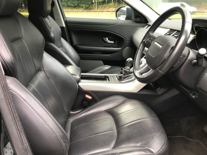 2025 Land Rover Range Rover Evoque