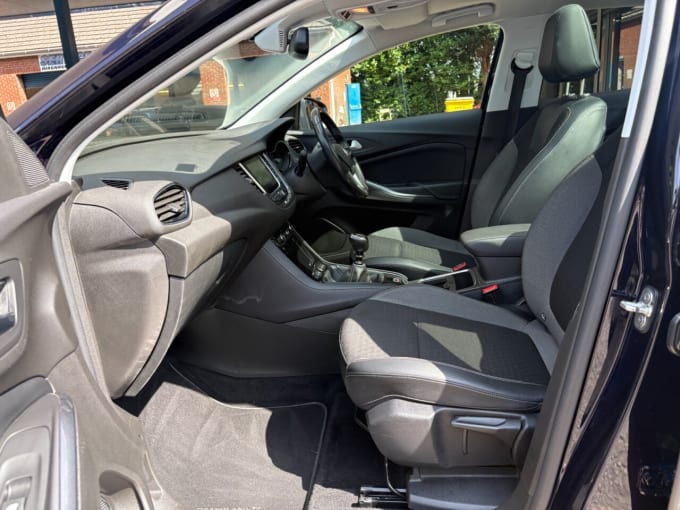 2025 Vauxhall Grandland X