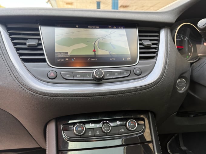 2025 Vauxhall Grandland X