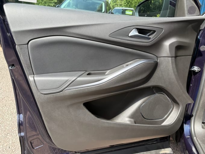 2025 Vauxhall Grandland X