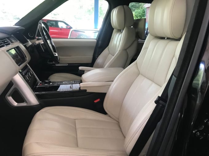 2025 Land Rover Range Rover