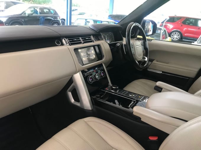 2025 Land Rover Range Rover
