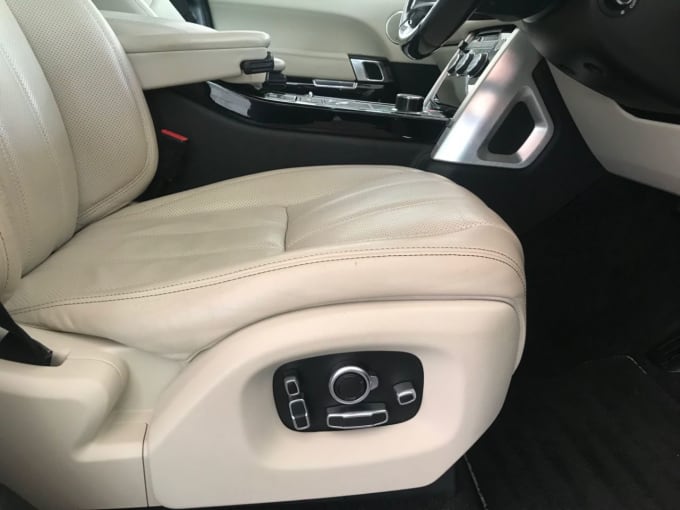 2025 Land Rover Range Rover