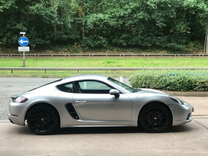 2025 Porsche 718 Cayman