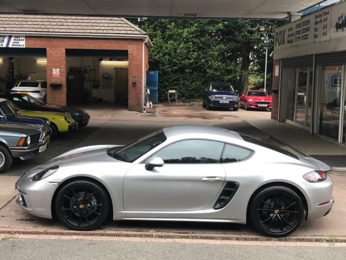 2025 Porsche 718 Cayman