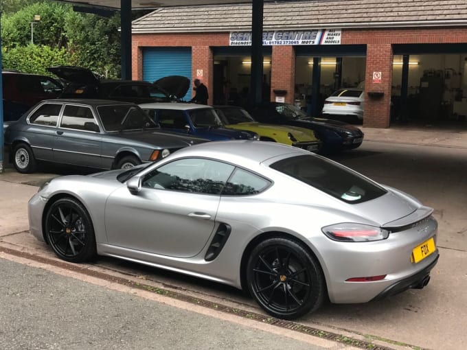 2025 Porsche 718 Cayman
