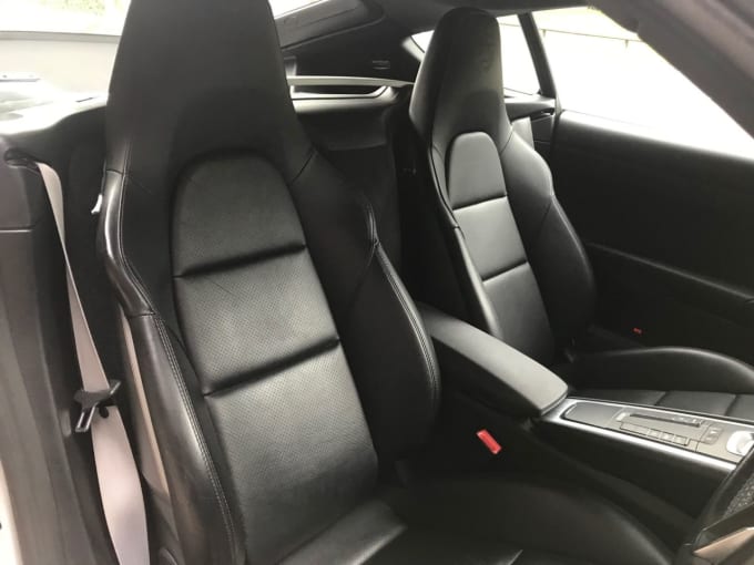 2025 Porsche 718 Cayman