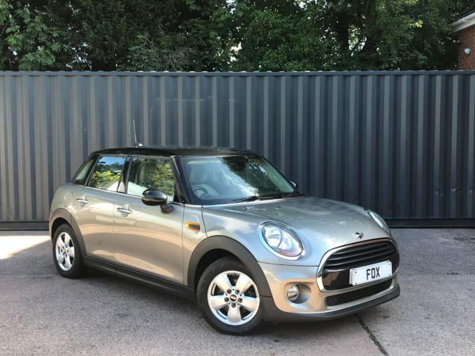 2025 Mini Hatch
