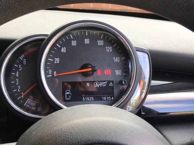 2025 Mini Hatch