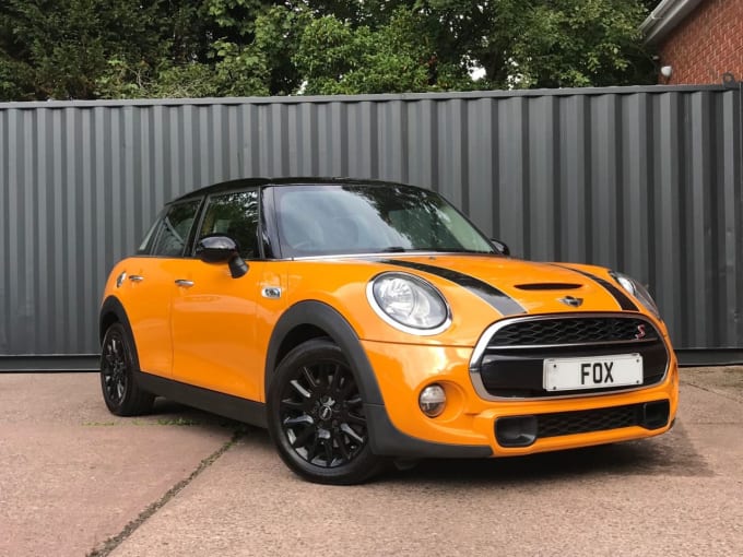 2025 Mini Hatch