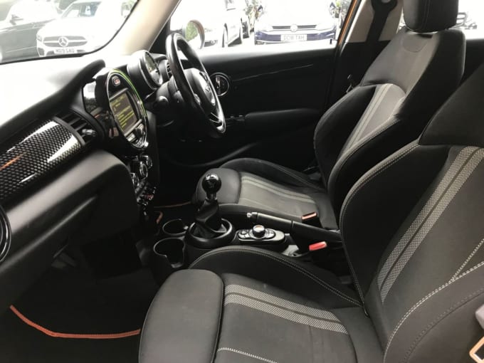 2025 Mini Hatch