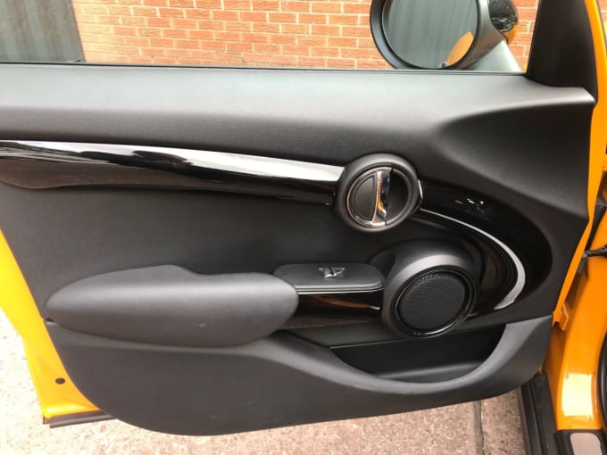 2025 Mini Hatch