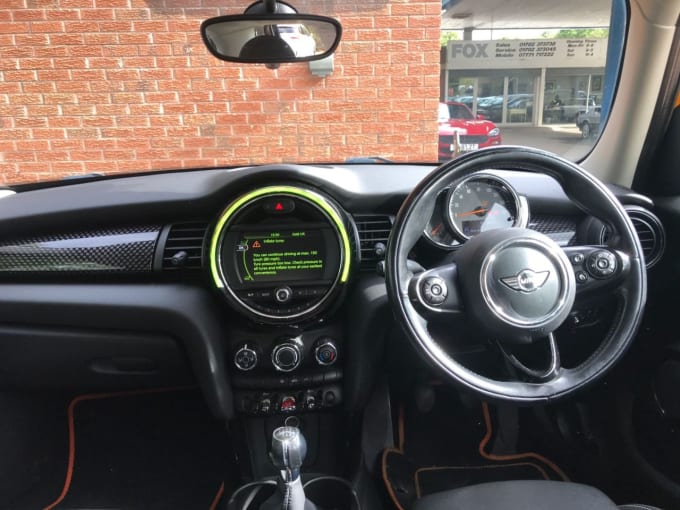 2025 Mini Hatch