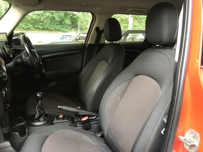 2025 Mini Hatch