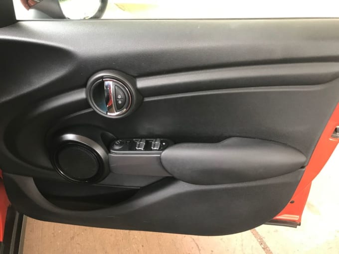 2025 Mini Hatch