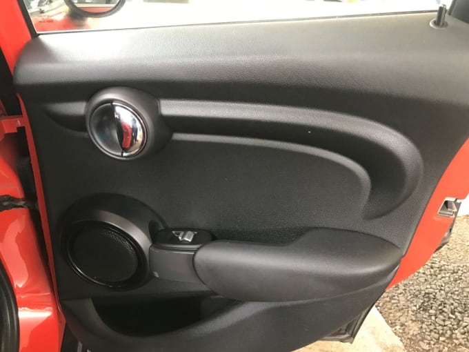 2025 Mini Hatch