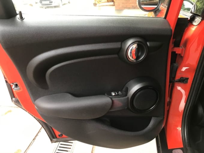 2025 Mini Hatch