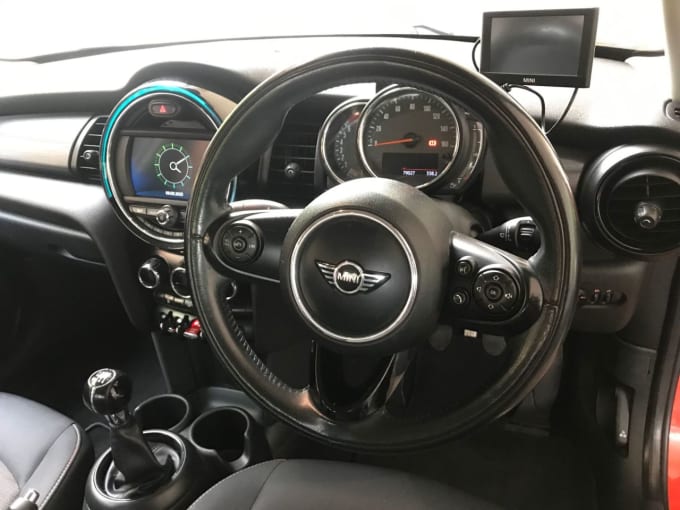 2025 Mini Hatch
