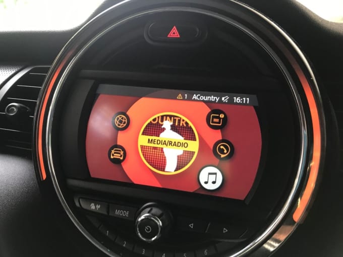 2025 Mini Hatch