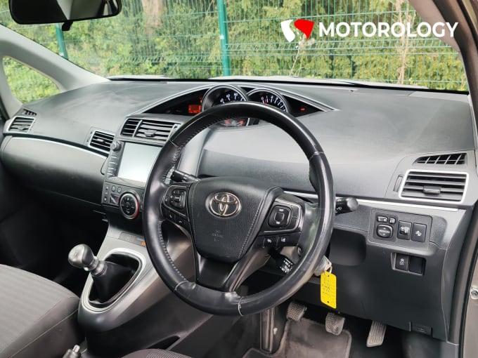 2016 Toyota Verso