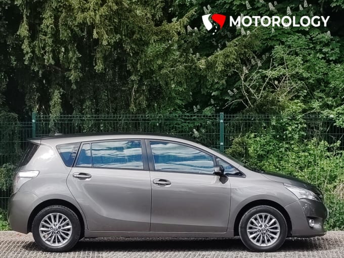 2016 Toyota Verso