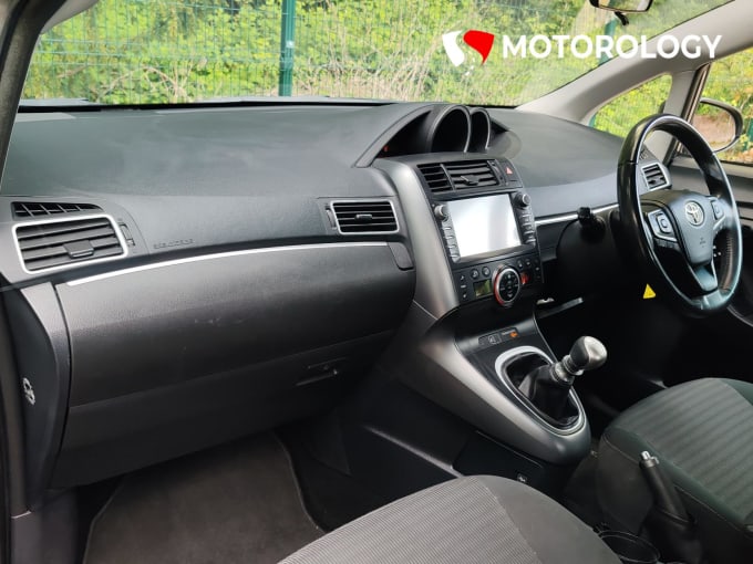 2016 Toyota Verso