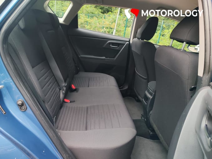 2016 Toyota Auris