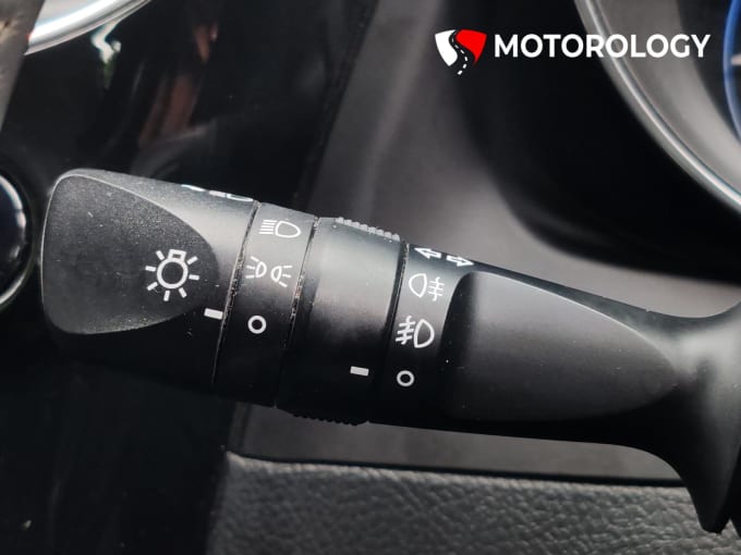 2016 Toyota Auris