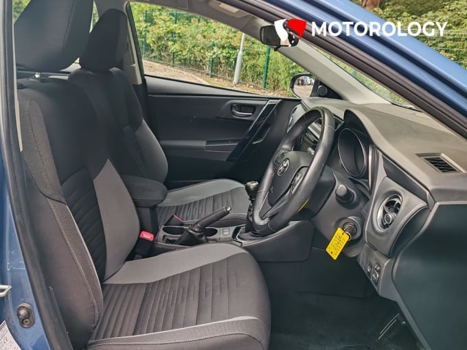 2016 Toyota Auris