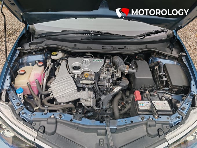 2016 Toyota Auris