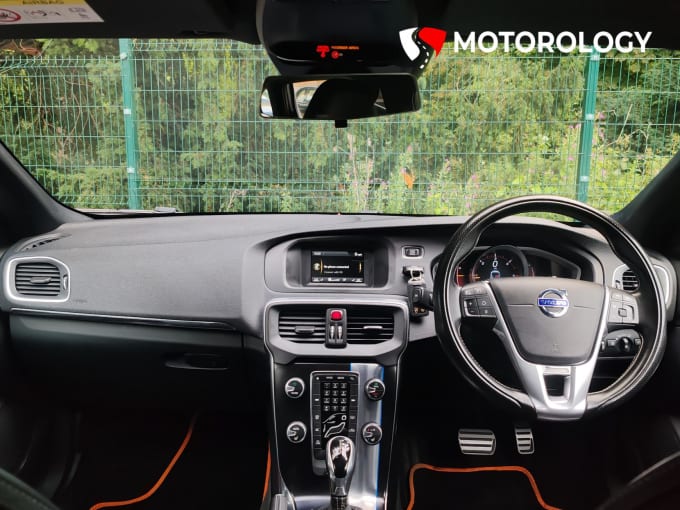 2016 Volvo V40