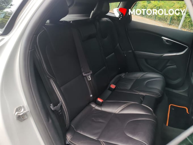 2016 Volvo V40
