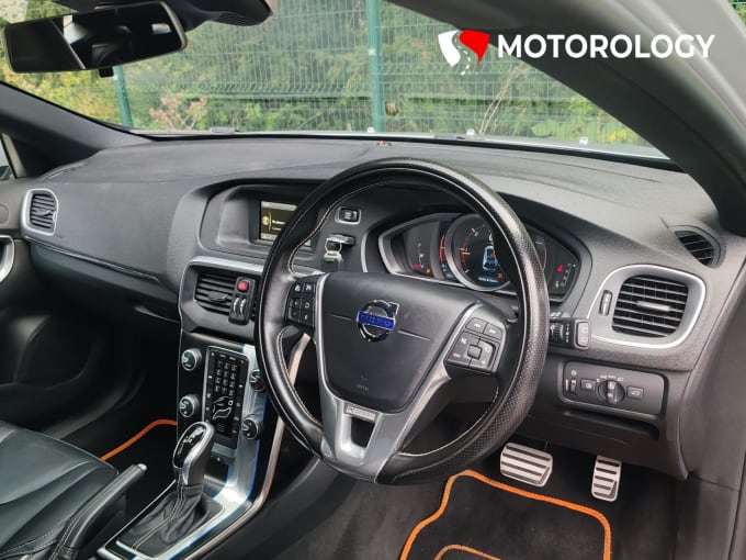 2016 Volvo V40