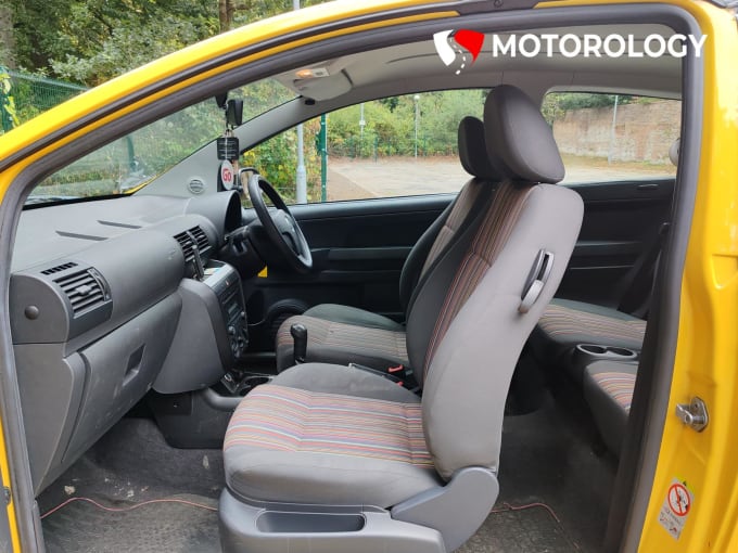 2011 Volkswagen Fox