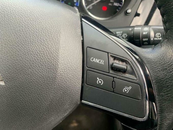 2025 Mitsubishi Outlander