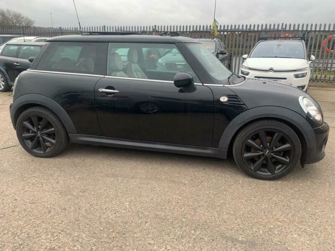 2025 Mini Hatch