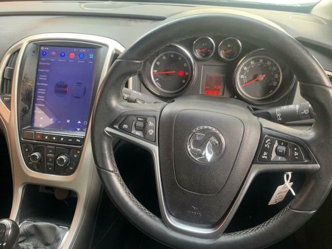 2025 Vauxhall Astra