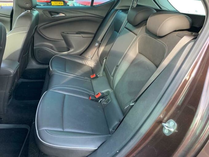 2025 Vauxhall Astra