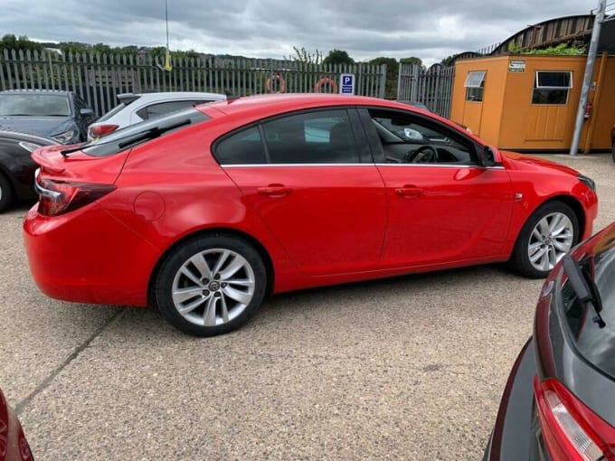 2025 Vauxhall Insignia