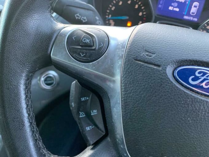 2025 Ford C-max