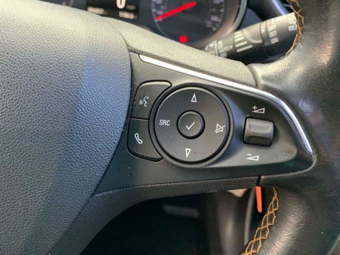 2025 Vauxhall Crossland X