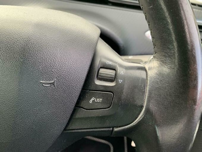 2025 Peugeot 208