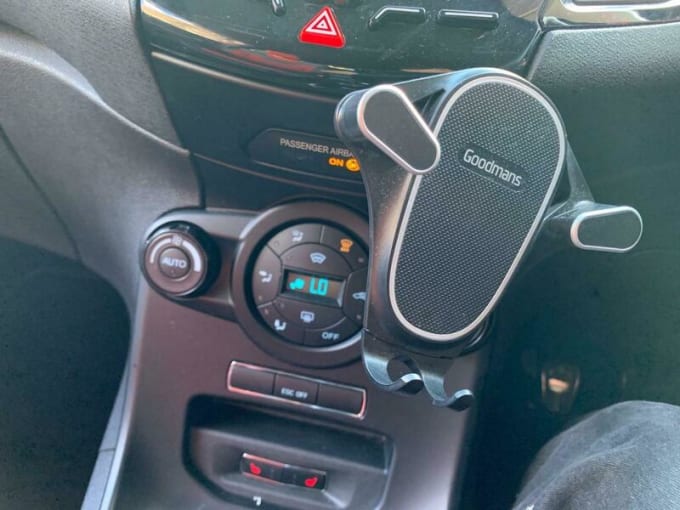 2025 Ford Fiesta